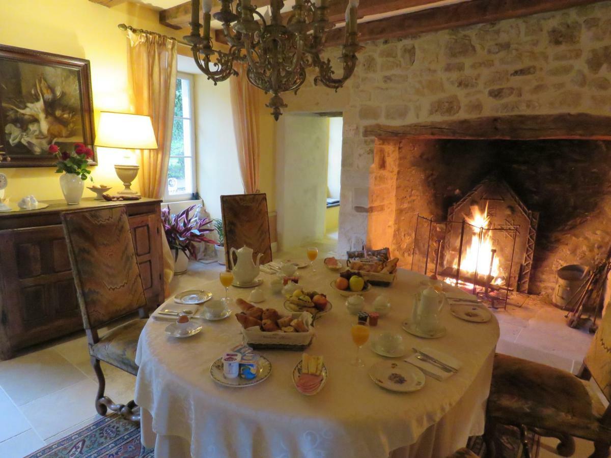 Bed and Breakfast Château de Gaubert à Terrasson Extérieur photo